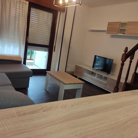 דירות נוחה Duplex En Ris מראה חיצוני תמונה